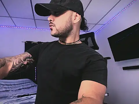 Sebas-hott online show from February 2026 12:09:01 AM