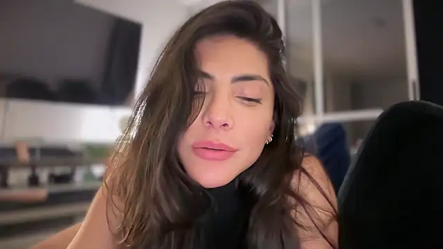 angelturned001 online show from October 2025 09:08:01 AM