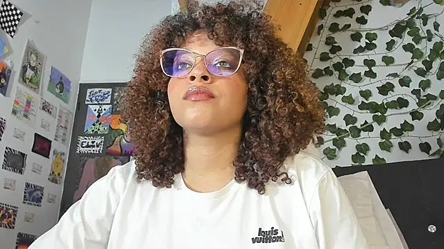 Snapshot of Ada_gales_ chatting on December 2024 12:45:02 AM Ada gales online show from December 2024 12:45:02 AM