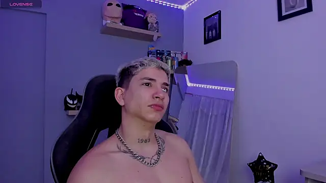 Snapshot of SebasFallon chatting on March 2025 02:12:02 PM SebasFallon online show from March 2025 02:12:02 PM