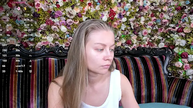 Polumna cute online show from November 2025 01:23:01 PM