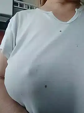 Snapshot of Wife_sexxx chatting on January 2025 11:55:01 AM Wife sexxx online show from January 2025 11:55:01 AM