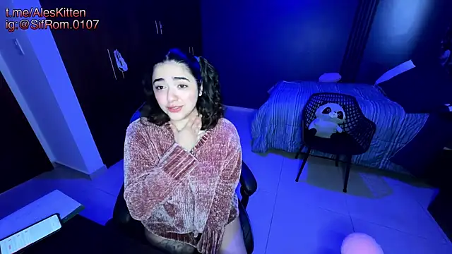 Snapshot of Ales_Kitten chatting on March 2025 07:38:01 PM Ales Kitten online show from March 2025 07:38:01 PM