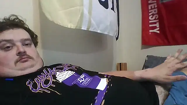 YelpedAverting online show from October 2025 07:47:02 PM