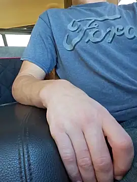 Snapshot of REDHAMMER_ chatting on November 2025 06:20:01 PM REDHAMMER online show from November 2025 06:20:01 PM