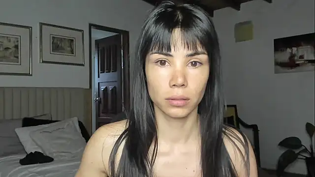 AnaHenao online show from February 2026 12:11:01 PM