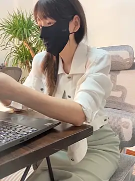 Annabody online show from September 2025 07:13:02 AM