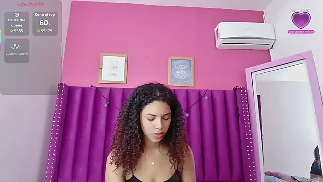 littleebonny online show from November 2025 01:03:01 PM