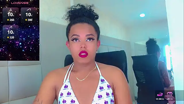 Snapshot of KayleighDreams_ chatting on March 2025 06:32:02 AM KayleighDreams online show from March 2025 06:32:02 AM