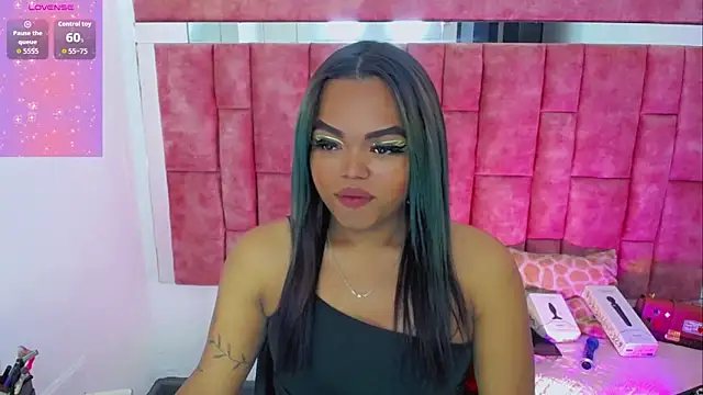 KayleighDreams  online show from March 2026 12:23:02 PM