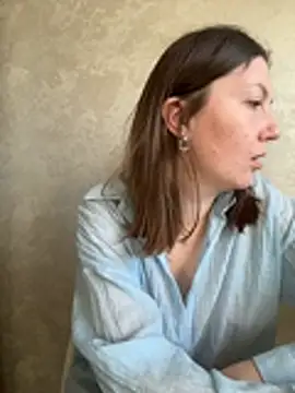 BeatriceTender online show from April 2026 12:25:01 PM