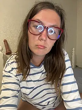 BeatriceTender online show from July 2026 09:18:02 PM