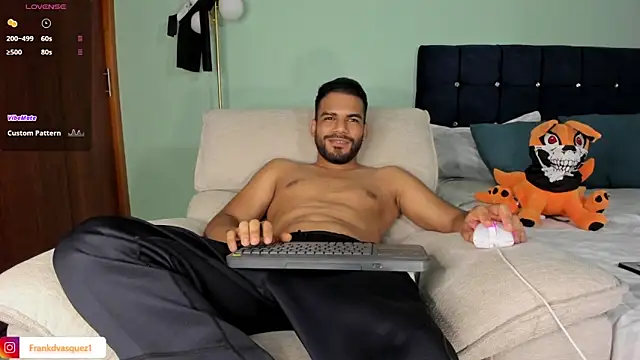 Neganhot  online show from October 2025 01:30:01 AM