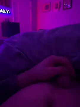 Snapshot of justinj27 chatting on March 2025 03:32:01 AM justinj27 online show from March 2025 03:32:01 AM