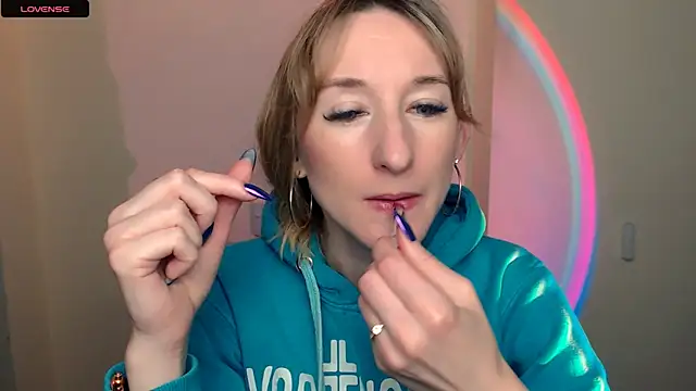 AmandaSell online show from October 2025 08:12:01 AM