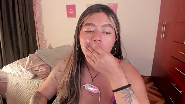 StephaniFox online show from October 2025 02:01:02 AM