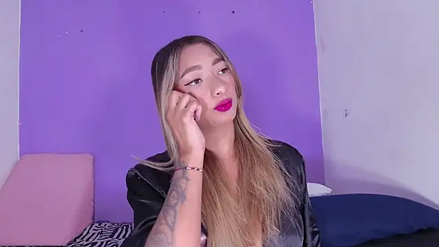 vale ross  online show from November 2025 03:04:01 AM