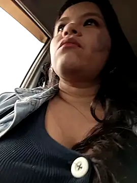 Snapshot of Julieta-tits chatting on December 2024 08:38:01 PM Julieta-tits online show from December 2024 08:38:01 PM