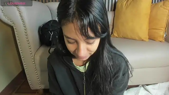 Snapshot of Tamaraakins chatting on February 2025 01:11:02 PM Tamaraakins online show from February 2025 01:11:02 PM