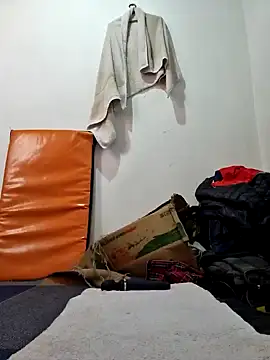 lombarlana-89 online show from February 2025 06:24:01 PM