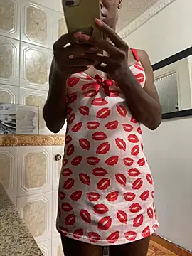 sweetsarabig22cm online show from January 2025 04:59:01 PM