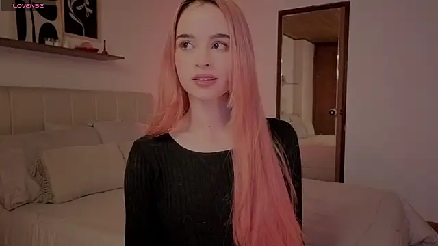 Roxxy mora online show from January 2026 10:47:01 PM