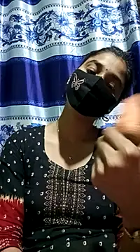 Snapshot of Aruyeshi- chatting on March 2025 02:45:01 PM Aruyeshi- online show from March 2025 02:45:01 PM