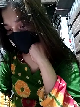 Snapshot of Aruyeshi- chatting on September 2025 12:49:02 PM Aruyeshi- online show from September 2025 12:49:02 PM