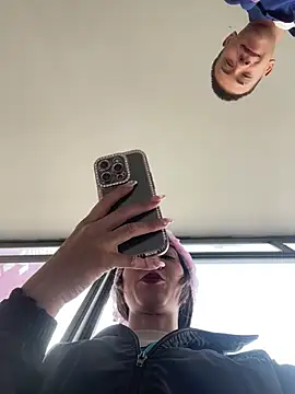 peiton steele7 online show from April 2026 12:33:01 PM