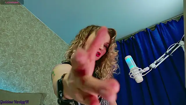 VerdgyMiller online show from December 2025 07:14:02 AM