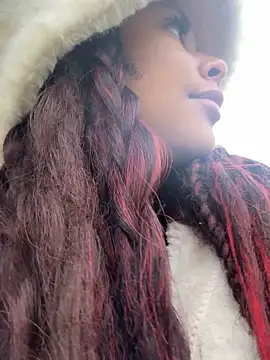 HaileyDiana online show from April 2026 10:24:02 AM