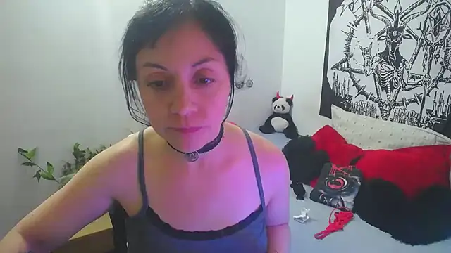 Snapshot of lili_peach chatting on March 2025 11:44:02 PM lili peach online show from March 2025 11:44:02 PM