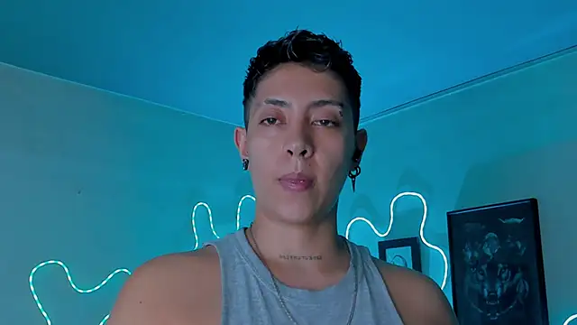 Aleja1214 online show from April 2026 10:45:01 PM