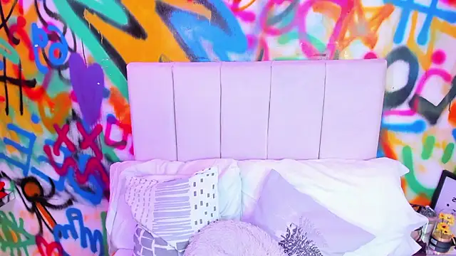 Liana Bernocchi online show from February 2026 07:58:02 PM