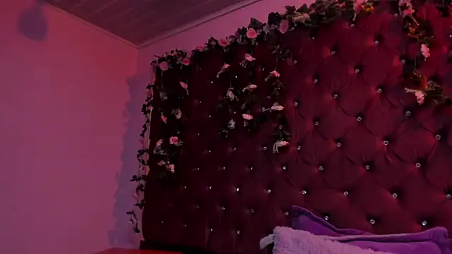 MaddyHudson online show from September 2025 07:58:01 PM