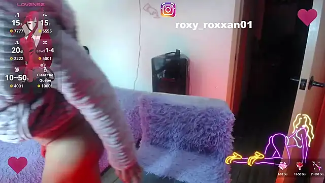 Snapshot of roxy_roxxan chatting on November 2025 03:10:02 AM roxy roxxan online show from November 2025 03:10:02 AM