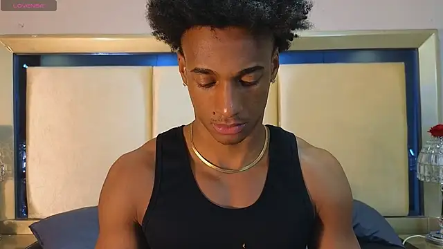 Malkongarcia online show from December 2025 09:08:02 PM