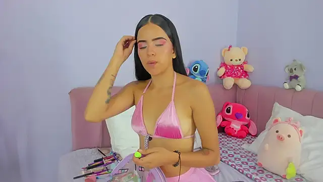 emilyclay 1 online show from December 2024 05:48:02 PM