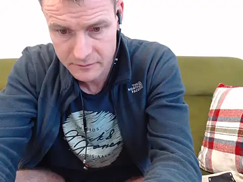 Snapshot of geree84 chatting on February 2026 02:05:01 PM geree84 online show from February 2026 02:05:01 PM