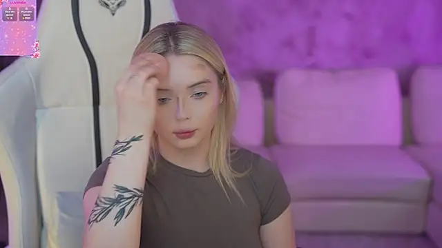 Cassy-Celestial  online show from February 2025 11:57:02 PM