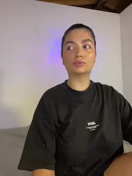 Snapshot of DashaStar chatting on February 2025 01:54:01 AM DashaStar online show from February 2025 01:54:01 AM