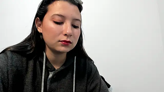 cami-01 online show from October 2025 08:11:02 PM