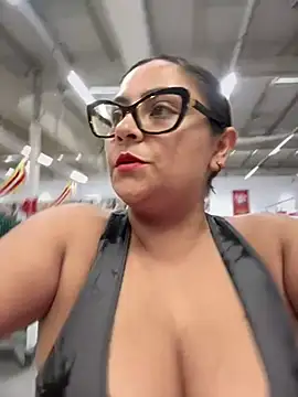 Sol biglips online show from January 2025 02:35:01 PM