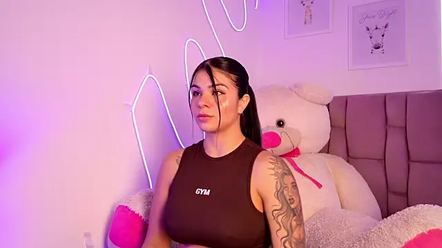 SophiaKarson online show from November 2025 06:40:01 PM