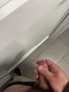 Snapshot of _themask_ chatting on February 2025 05:24:02 PM  themask  online show from February 2025 05:24:02 PM