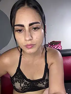 Azuna25 online show from April 2026 08:31:01 PM