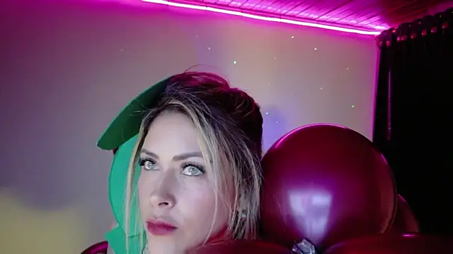 Snapshot of Natalia_Montoya chatting on October 2025 01:00:02 AM Natalia Montoya online show from October 2025 01:00:02 AM