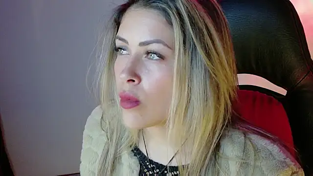 Snapshot of Natalia_Montoya chatting on November 2025 12:54:01 AM Natalia Montoya online show from November 2025 12:54:01 AM