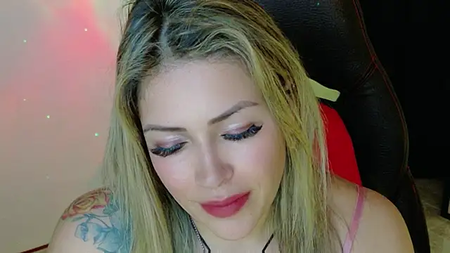 Snapshot of Natalia_Montoya chatting on November 2025 09:16:01 PM Natalia Montoya online show from November 2025 09:16:01 PM