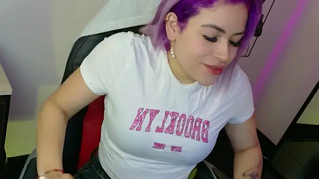 Natalia Montoya online show from April 2026 07:40:01 AM